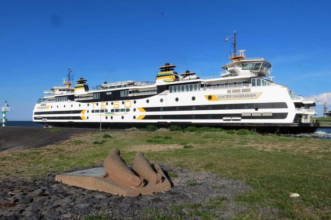 Prachtige Woning Aan De Duinen Den Helder Exterior photo
